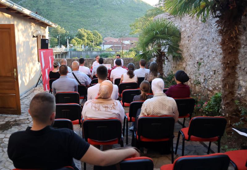 Mostar -  upriličena promocija knjige ''Bošnjaci: nacija nakon genocida'' 